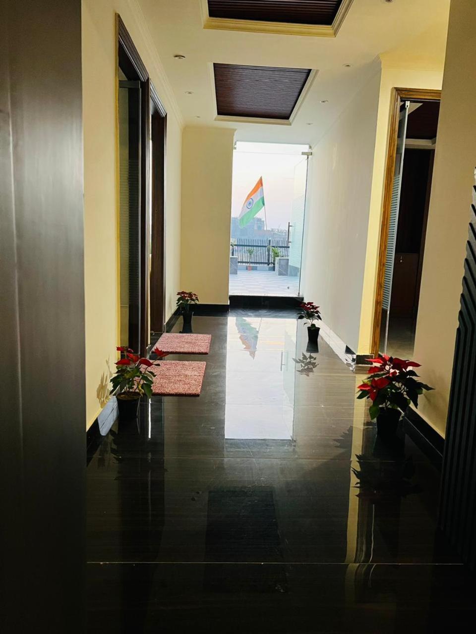 Hotel Riverb Neu-Delhi Exterior foto