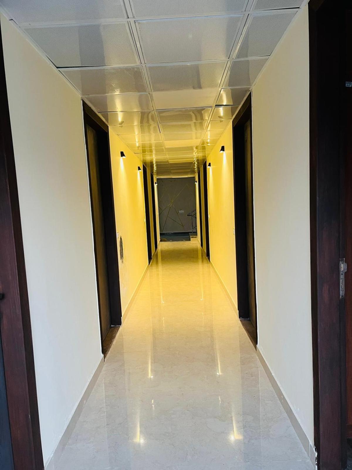Hotel Riverb Neu-Delhi Exterior foto